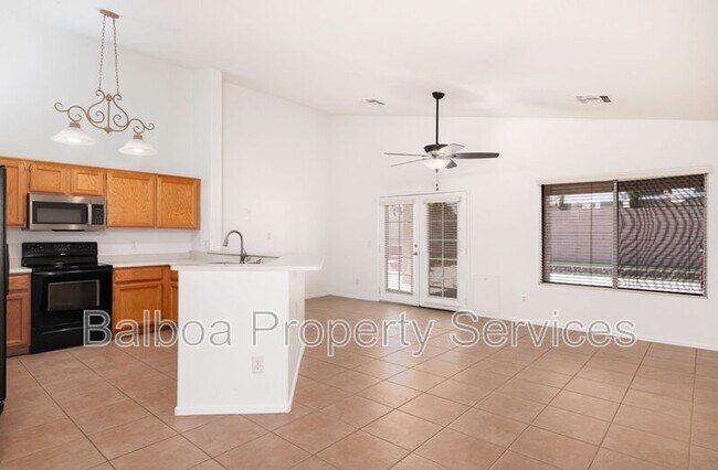 537 East Appaloosa Road, Gilbert, AZ 85296 photo 4