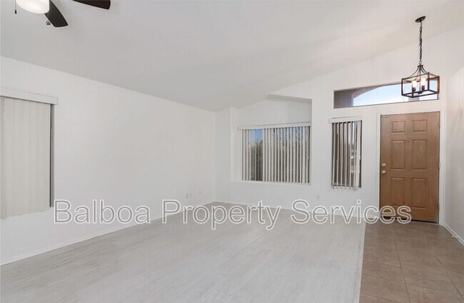 537 East Appaloosa Road, Gilbert, AZ 85296 photo 2