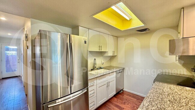 6822 N 35th Ave Phoenix, AZ 85017 photo 4