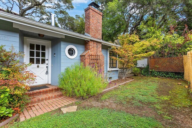 6172 Moraga Ave Oakland, CA 94611
