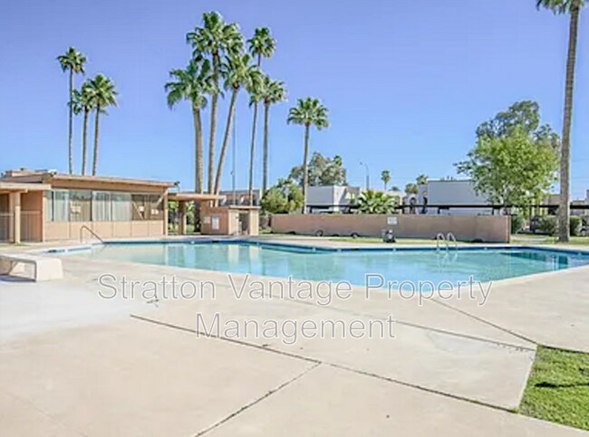 2410 West Campbell Ave Phoenix, AZ 85015 photo 2