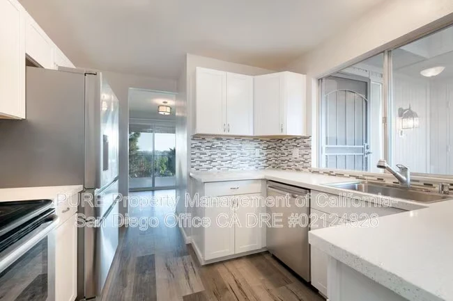 6277 Caminito Luisito San Diego, CA 92111