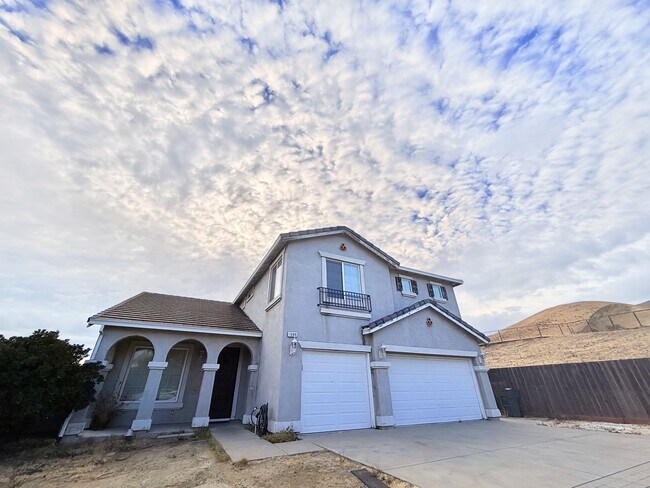 1305 Brooktrail Dr photo 2