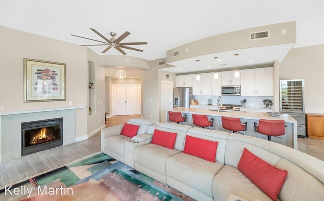 945 E Playa Del Norte Dr Tempe, AZ 85281 photo 4