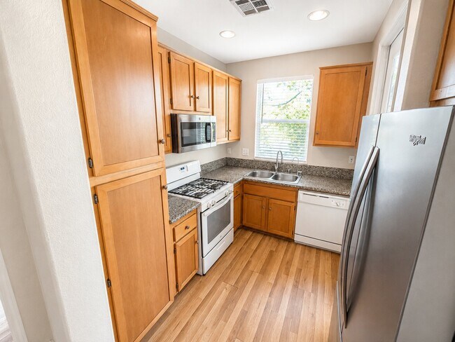 2728 Black Walnut Ct Chula Vista, CA 91915 photo 5