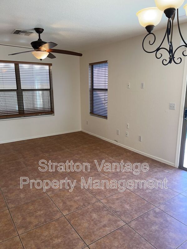 9592 N 82nd Ave Peoria, AZ 85345 photo 5