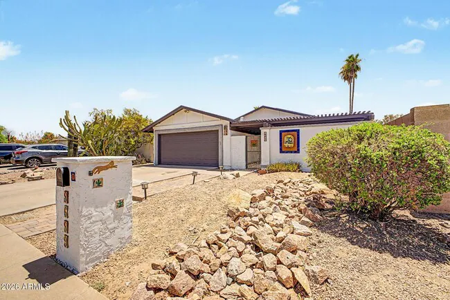 8689 E Roosevelt Cir Scottsdale, AZ 85257 photo 2