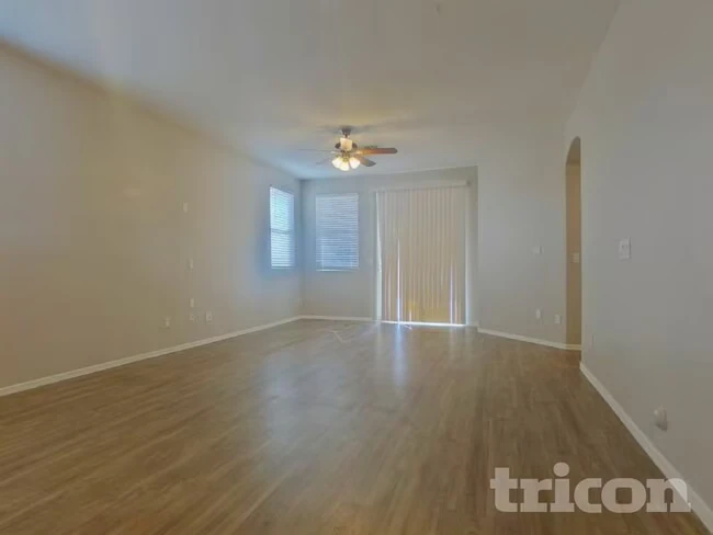 17307 W Monroe St Goodyear, AZ 85338 photo 4