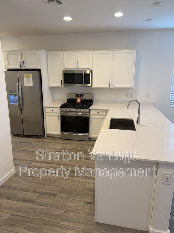 24596 N 170th Dr Surprise, AZ 85387 photo 5