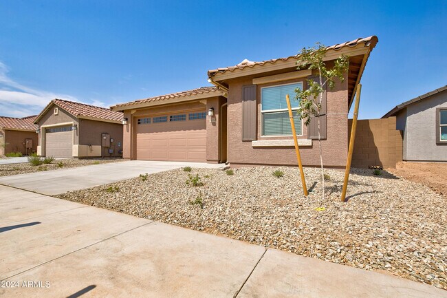 17050 W Artemisa Ave Surprise, AZ 85387 photo 5