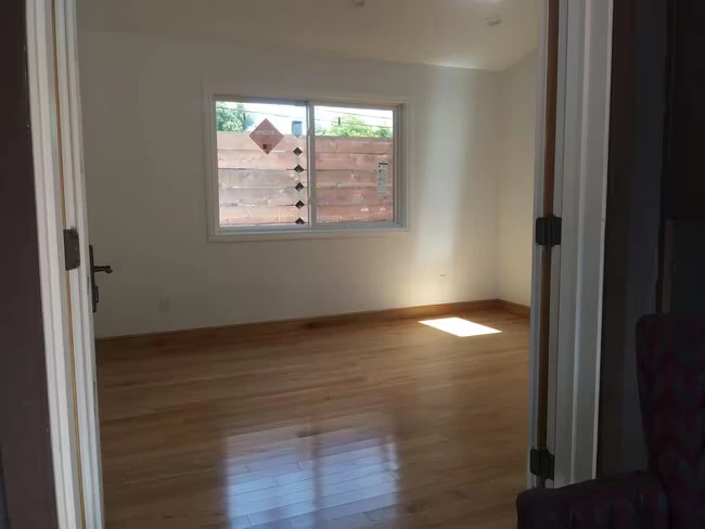 2029 Chestnut St Oakland, CA 94607 photo 3