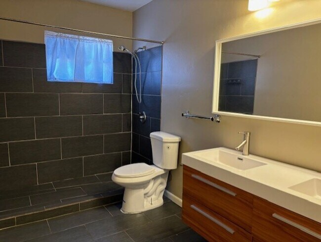 1519 W OSBORN Rd Phoenix, AZ 85015 photo 5