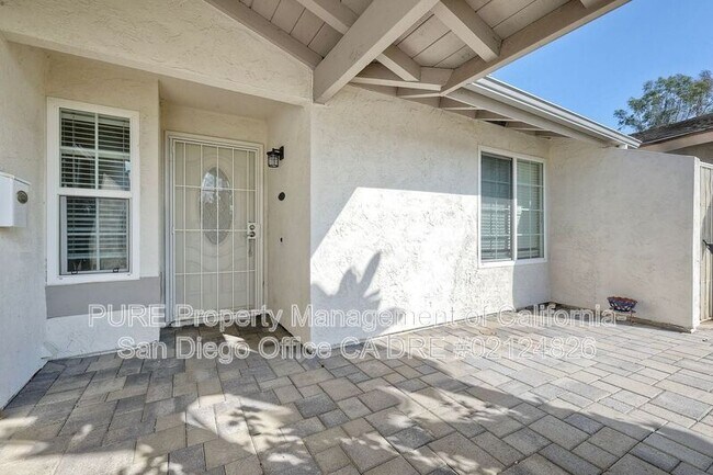 2723 Lancha St San Diego, CA 92111 photo 5