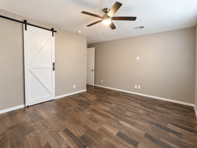 18440 W Kendall St Goodyear, AZ 85338 photo 5