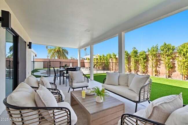6712 E Pershing Ave Scottsdale, AZ 85254 photo 2