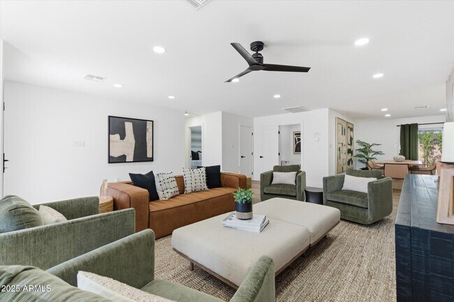 6712 E Pershing Ave Scottsdale, AZ 85254 photo 4