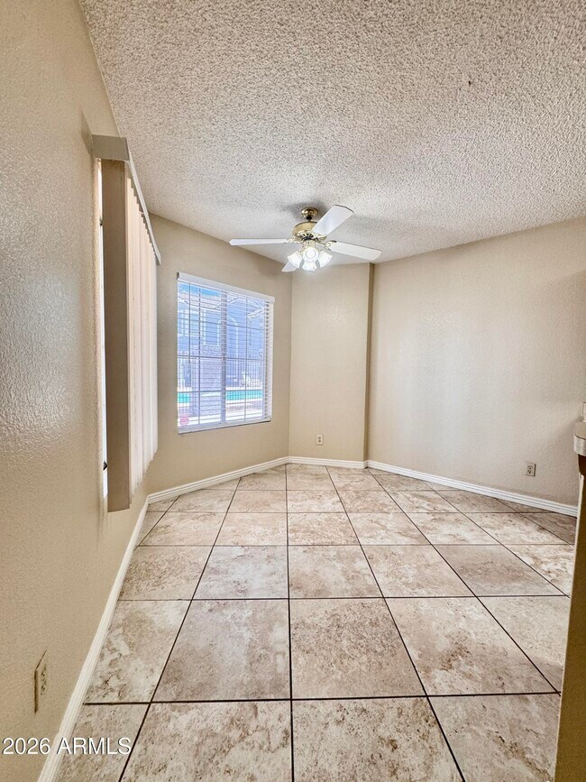 2910 W Marconi Ave Phoenix, AZ 85053 photo 4