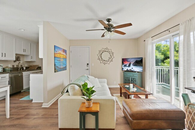 2020 Diamond St San Diego, CA 92109 photo 4