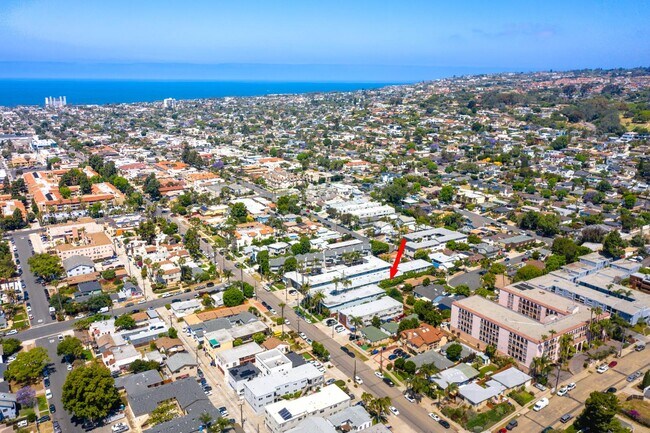 2020 Diamond St San Diego, CA 92109