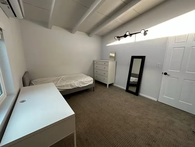 4558 Bannock Ave San Diego, CA 92117 photo 2