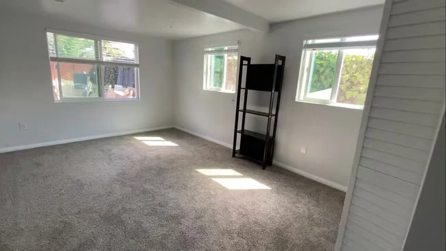 4558 Bannock Ave San Diego, CA 92117 photo 3