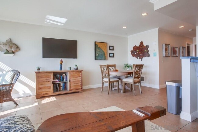 190 Del Mar Shores Terrace Solana Beach, CA 92075 photo 5