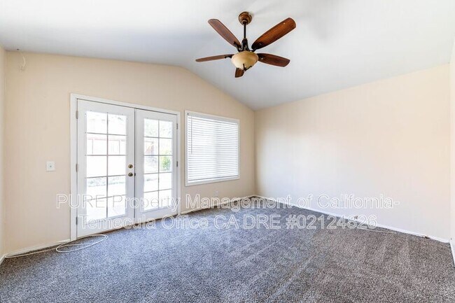 45346 Esmerado Ct Temecula, CA 92592 photo 2
