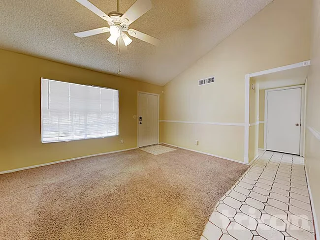 18815 N 45th Dr Glendale, AZ 85308 photo 3