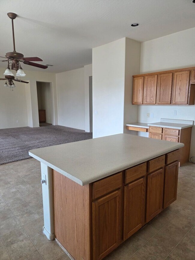 10413 E Los Lagos Vista Ave Mesa, AZ 85209 photo 3