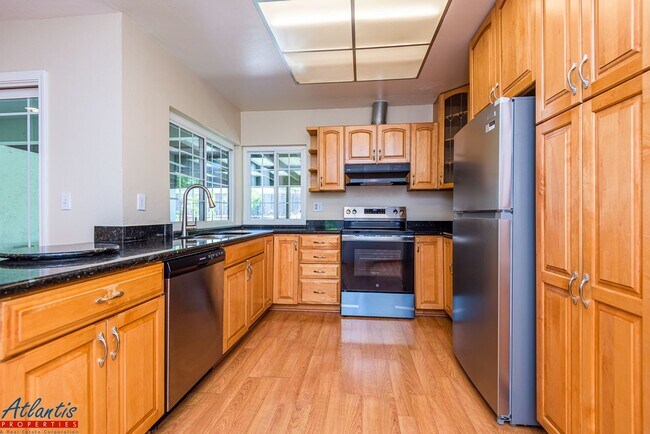 Beautiful Home | Central A/c | Desirable Location photo 5