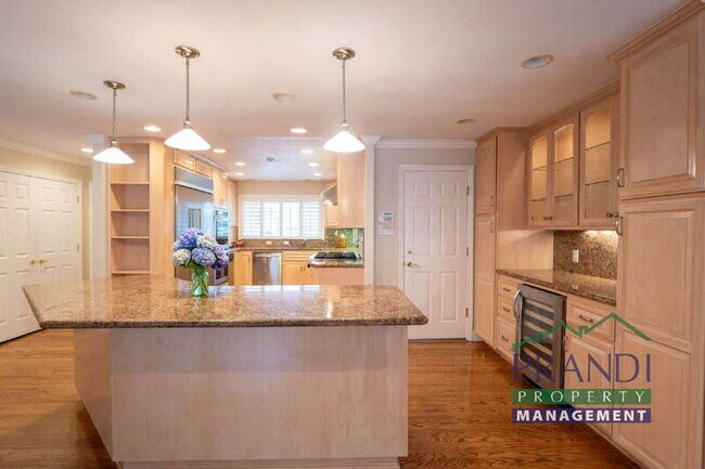 249 Tulane Dr Larkspur, CA 94939 photo 4