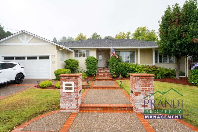 249 Tulane Dr Larkspur, CA 94939