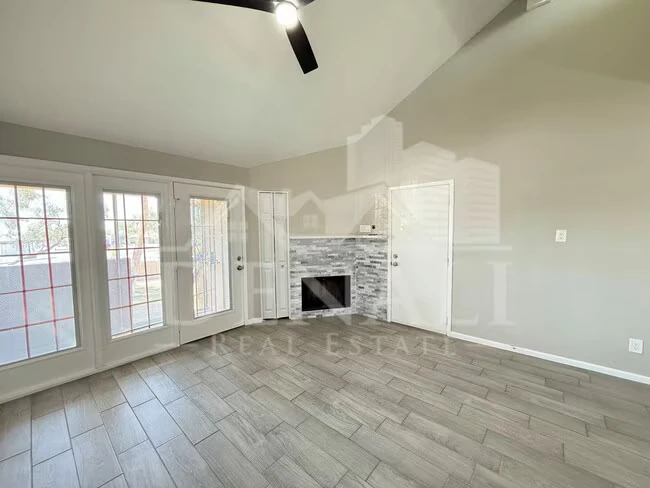 4901 S Calle Los Cerros Dr Tempe, AZ 85282 photo 2