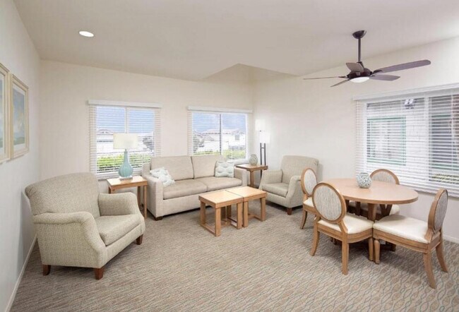1400 Ocean Ave Del Mar, CA 92014 photo 2