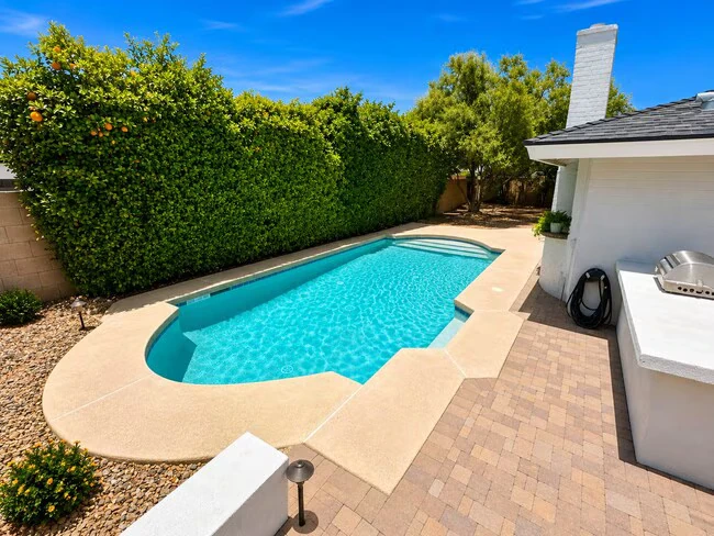 5918 S Clark Dr Tempe, AZ 85283 photo 3