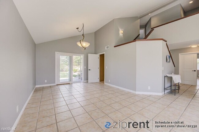 3352 Corte Tiburon Carlsbad, CA 92009 photo 3