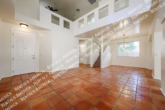 528 W Mountain Sage Dr Phoenix, AZ 85045 photo 5