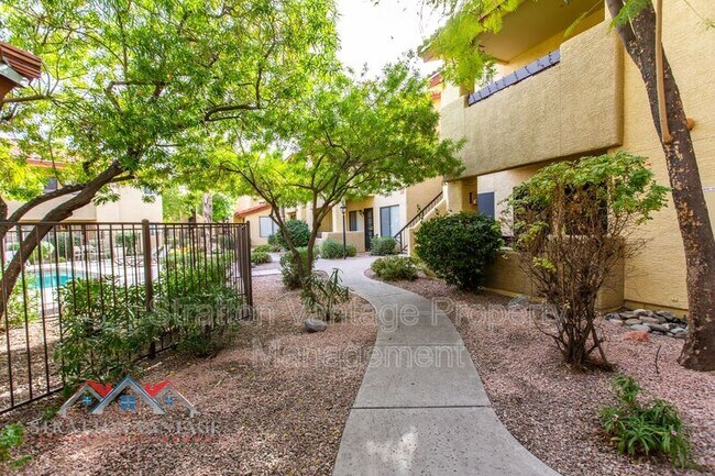 7008 E Gold Dust Ave Paradise Valley, AZ 85253 photo 4