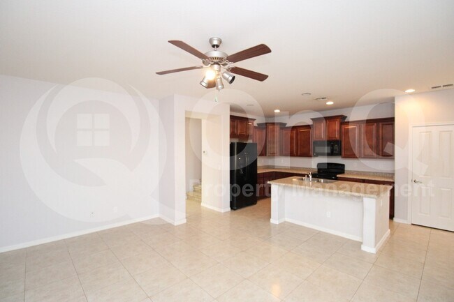 1094 E Sourwood Dr Gilbert, AZ 85298 photo 5