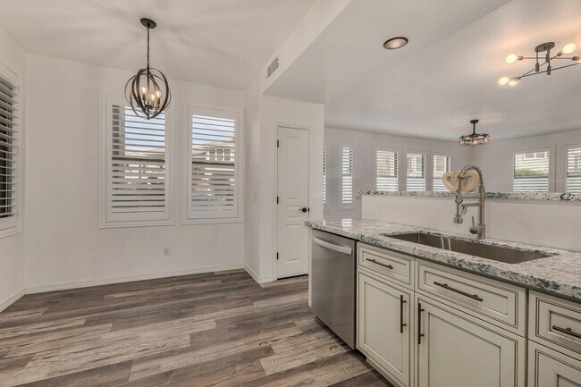 15221 N Clubgate Dr Scottsdale, AZ 85254 photo 3