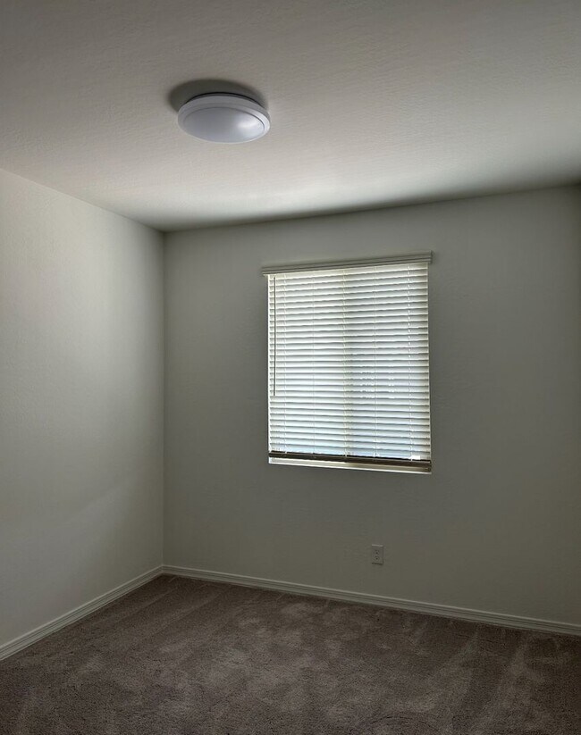 26344 N 20th Ave Phoenix, AZ 85085 photo 5