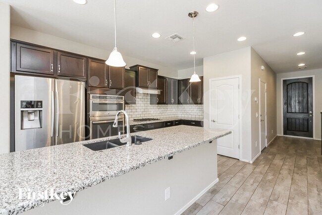 707 E Blossom Rd San Tan Valley, AZ 85143 photo 5