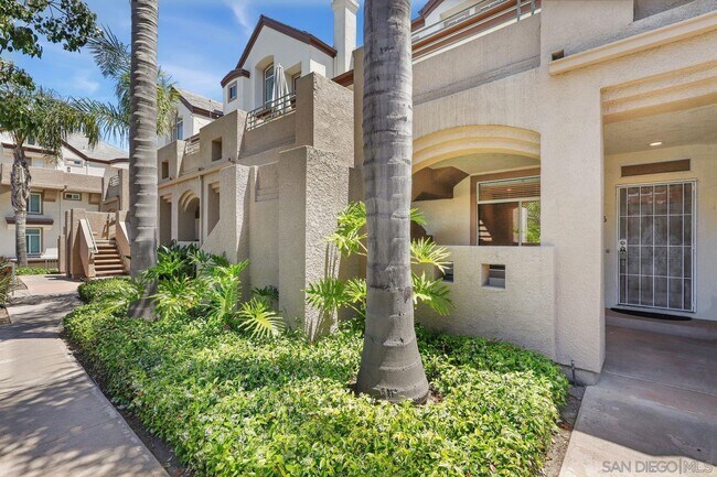 12626 Carmel Country Rd San Diego, CA 92130 photo 2