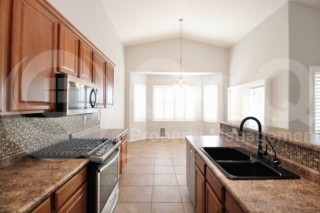 2251 E Aloe Pl Chandler, AZ 85286 photo 4