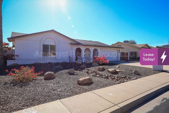 4239 E San Gabriel Ave Phoenix, AZ 85044 photo 3
