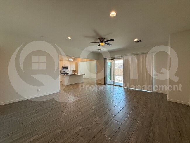 19693 W Monterey Wy Buckeye, AZ 85396 photo 4