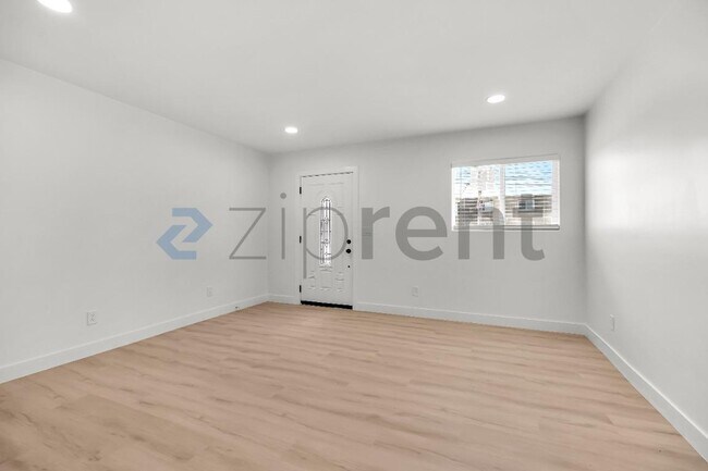 Unit photo 2