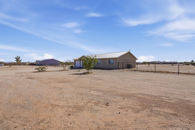 8509 N Stacey Ln Florence, AZ 85132 photo 3
