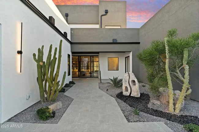 3135 E Palo Verde Dr Phoenix, AZ 85016 photo 4