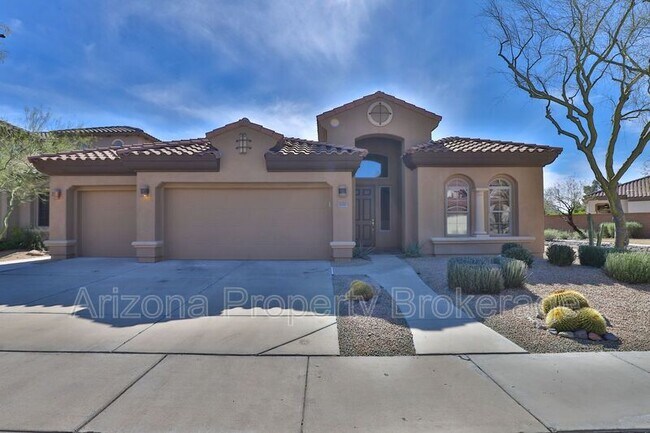 2021 W Gloria Ln photo 2